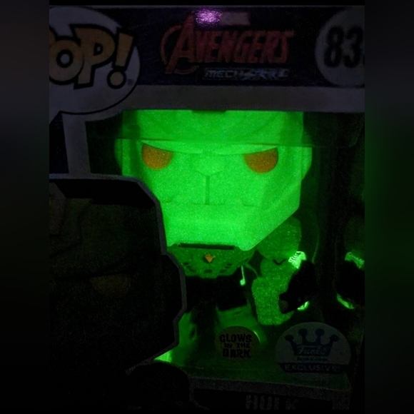 Hulk funko exclusive # 833 (nib) Brand new glow in the dark hulk funko. - Picture 5 of 9